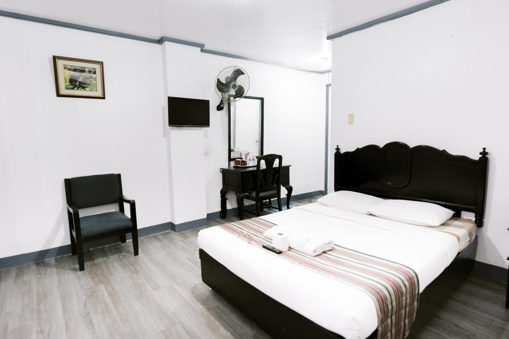 Mount Crest Hotel バギオ エクステリア 写真